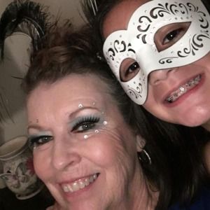 Meet your Posher, Christina